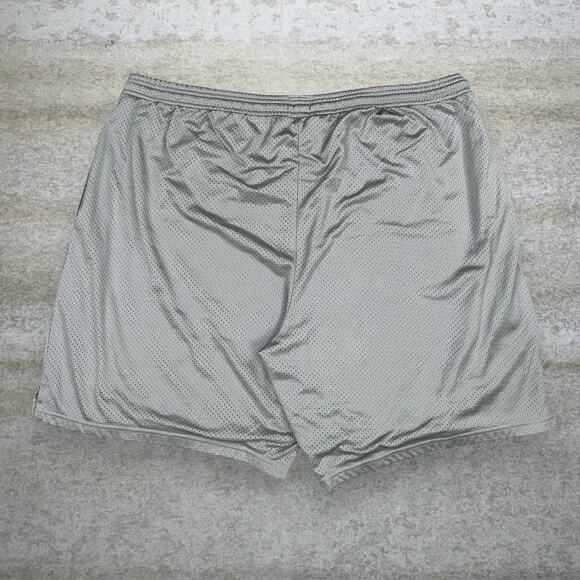 Vintage Champion Gym Shorts Grey Polyester White Embroidered Logo 9" Inseam Y2K - Picture 2 of 3